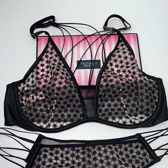 NEW VICTORIA SECRET BRA 36C PANTY Large Set - Picture 2 of 7